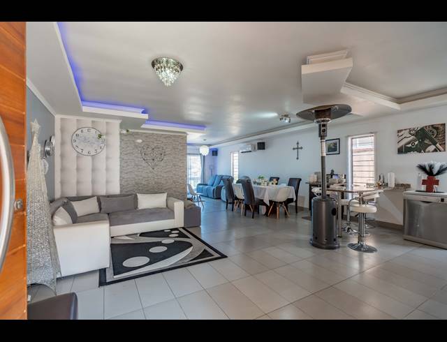 3 BEDROOM HOUSE SOLD IN SPRINGFIELD